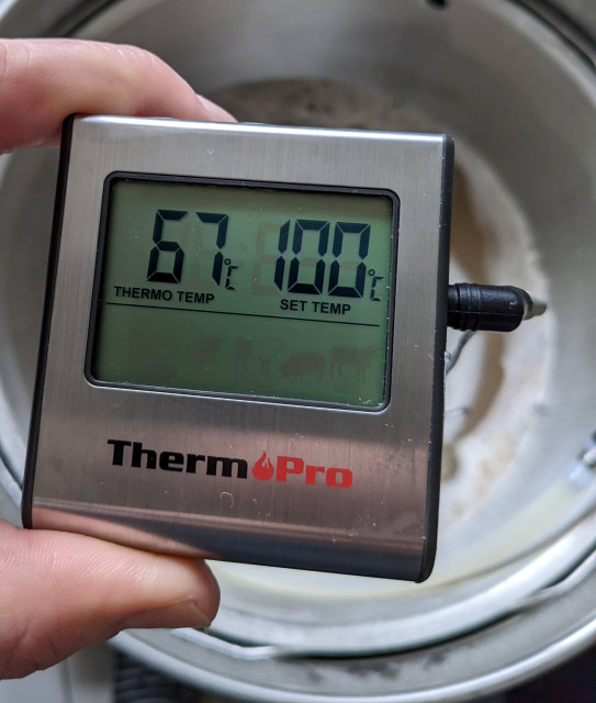 Kontrolle der Grainfather Temperatur mit einem Küchenthermometer