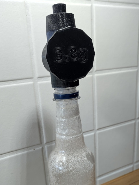 IMG_20250507_162027.jpg (86.98 KiB) 3231 mal betrachtet Zuckerspender auf PET Flasche