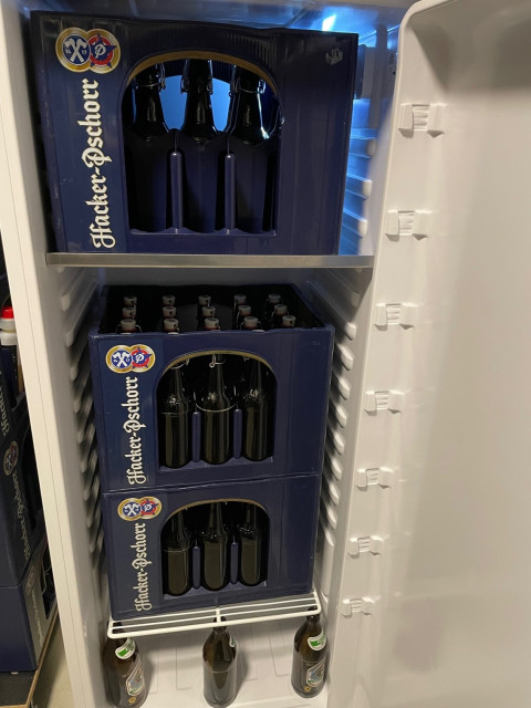 Bild2_Weissbier kuehlt ein.jpg