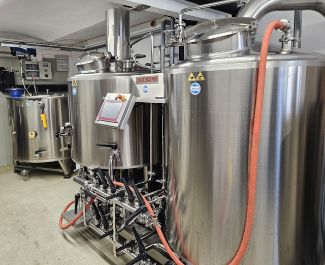 Privatbrauerei Pfesch - Mini (1).jpg