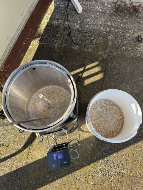 26-02-15 10-16-27 2153.jpg