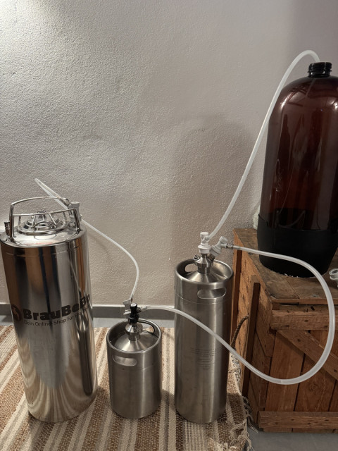 26-02-15 14-10-53 2163.jpg