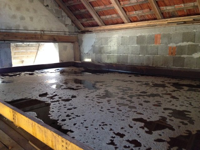 Kommunbrauen_13_KühleWürze.JPG (682.09 KiB) 16799 mal betrachtet Kühle Würze