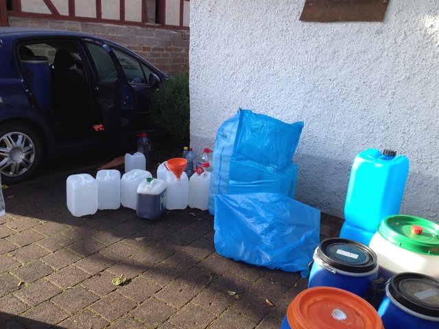 Kommunbrauen_14_Behälterauflauf.JPG (797.17 KiB) 16529 mal betrachtet Behälterauflauf