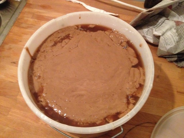 Kommunbrauen_20151118_222617_Gärung.JPG (470.12 KiB) 16048 mal betrachtet Hefe-Ernte