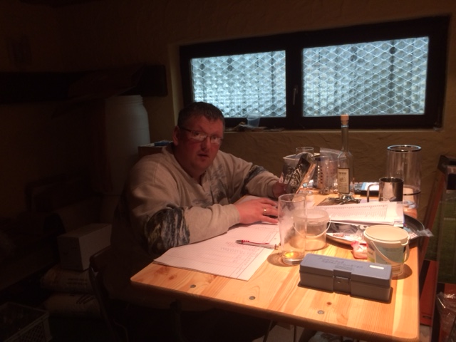 ....im Büro des Meisters..Hopfen berechnen!