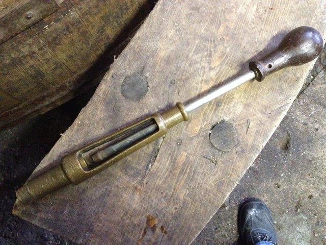 Fassverkorker_alt.JPG (660.92 KiB) 4125 mal betrachtet Fassverkorker - historisch