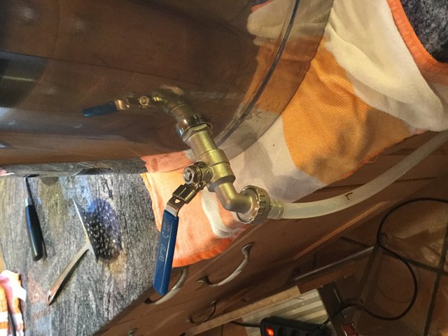 image.jpeg (1.79 MiB) 15737 mal betrachtet Neuer Auslaufhahn am Thermoport