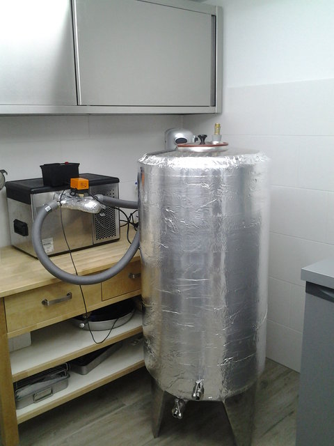 240l Tank mit Pythonkühler