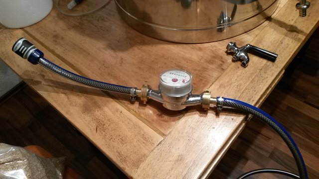 Wasseruhr plus Gardena-Umstellung am Küchenhahn