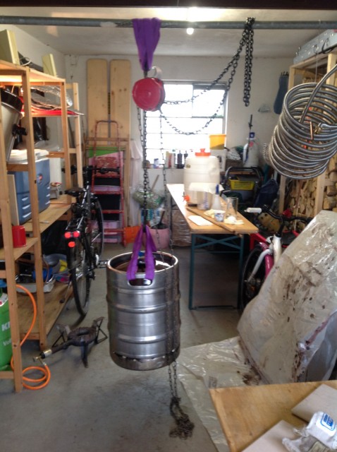 13-EndeKochen.JPG (767.36 KiB) 8990 mal betrachtet Hochziehen des Kessels nach Flame-Out.