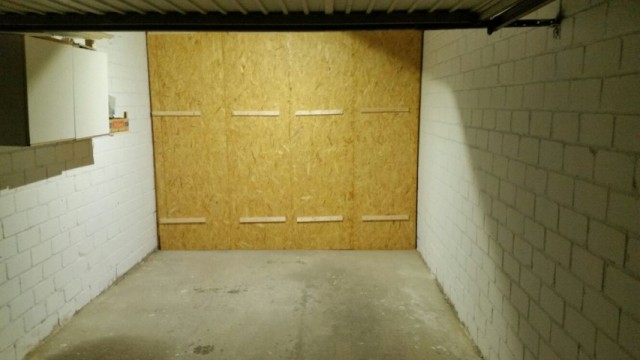 Feierabend ! - so kann man die Garage kehren ohne dass Staub in die Brauerei kommt ....
