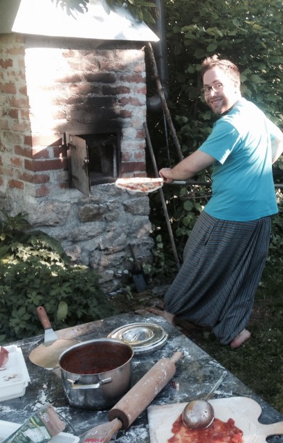 Als Stärkung Pizza aus dem Holzofen