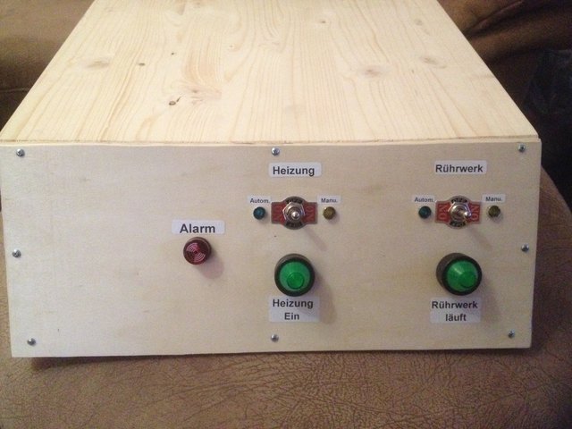 Hier soll oben links die LED Temperaturanzeige eingebaut werden.