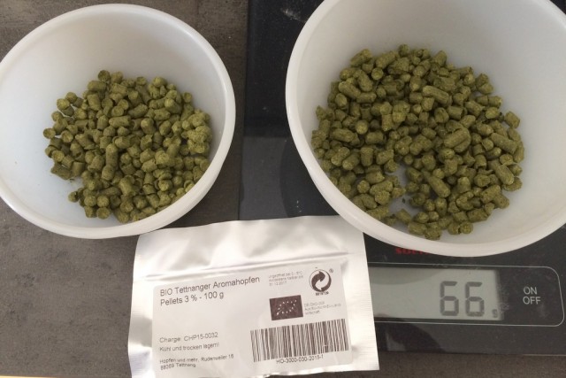 Hopfen für 1. und 2. Hopfengabe abwiegen