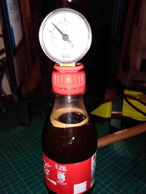 Hefedecke in Druckkontrollflasche