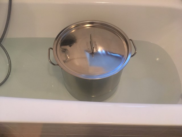 Abkühlen Badewanne.JPG