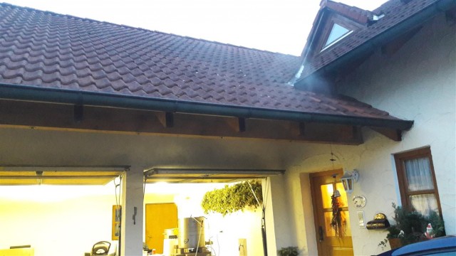 Da es so kalt war, sah man richtig wie der Dampf aus der Garage steigt