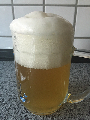 ...nach alter Väter Sitte - ein Humpen Bier
