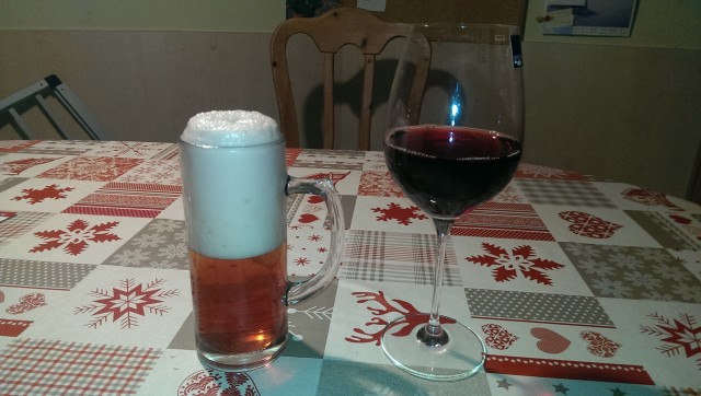 Brommbeerwein mit Bier