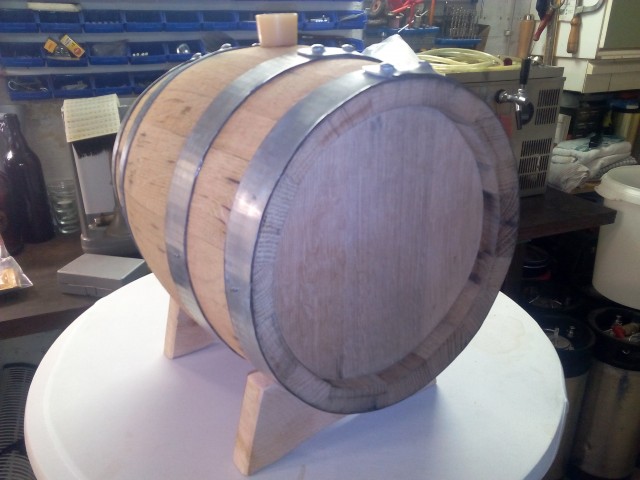 10 Liter Cognac-Fass.jpg (933.06 KiB) 12277 mal betrachtet 10 Liter Cognac-Fass