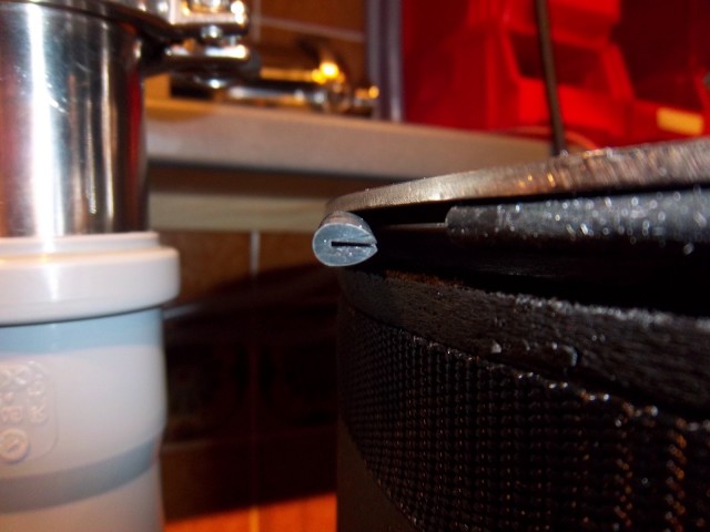 kleine Silicondichtung.JPG (1 MiB) 34841 mal betrachtet kleine Silicondichtung