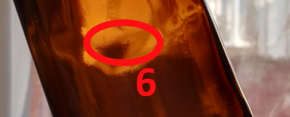 1 Bläschen (Durchmesser ca. 1mm)