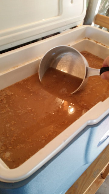 Ziehen der Dünnmaische mit dem Ziel Abmaischtemperatur zu erreichen.