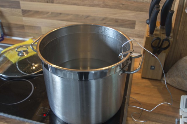 _DSC2373.jpg (598.23 KiB) 3099 mal betrachtet Als Hauptguss gab es ganze 5,8L Wasser :D