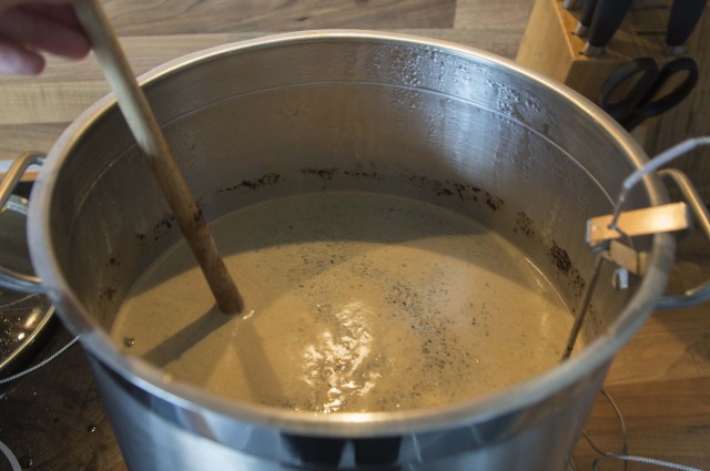 _DSC2382.jpg (656.71 KiB) 3101 mal betrachtet Sehr angenehm mal soviel Platz nach oben zu haben :)