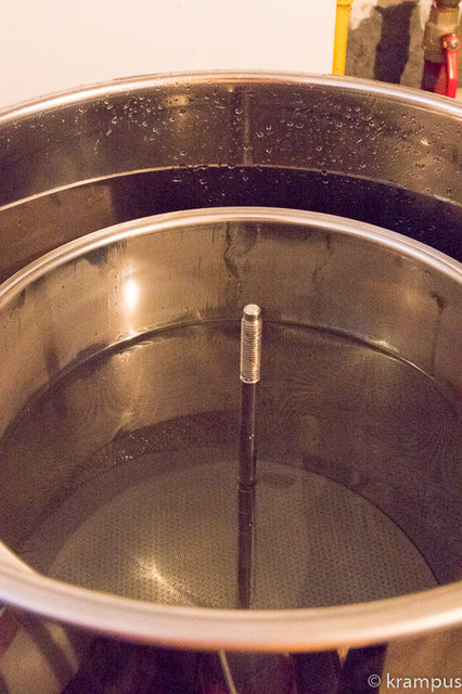 wb080717-3.jpg (176.39 KiB) 6132 mal betrachtet Wasser einfüllen