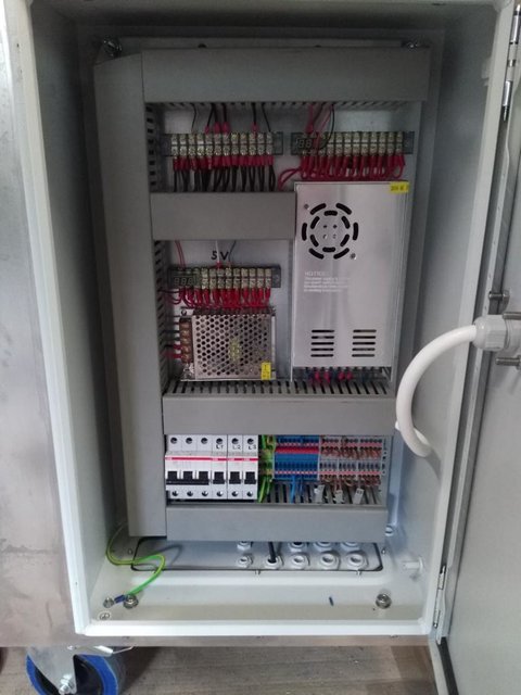 K1024_IMG_20170805_134229.JPG (106.91 KiB) 11631 mal betrachtet Schaltkasten