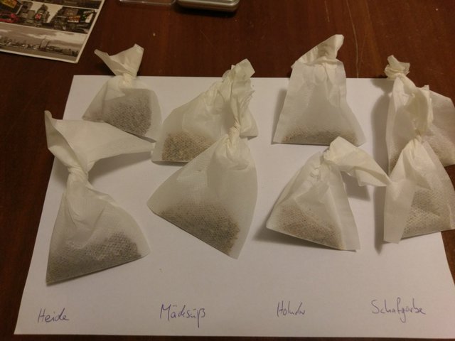 Jeweils 1g Blüten sind eingetütet.