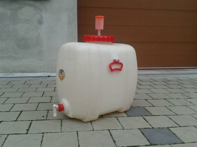 100l.JPG