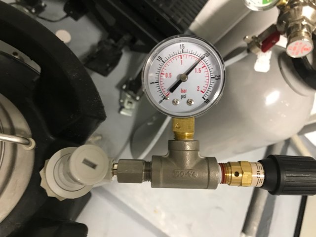 IMG_0939.jpg (209.7 KiB) 14615 mal betrachtet Spundapparat etwas darunter