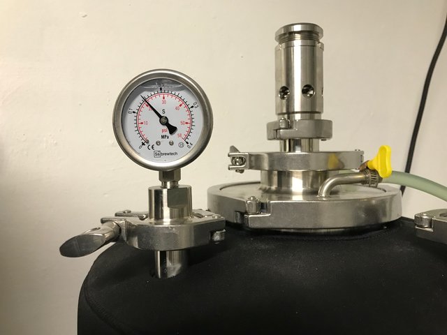 IMG_0935.jpg (199.62 KiB) 13978 mal betrachtet Druck im Unitank