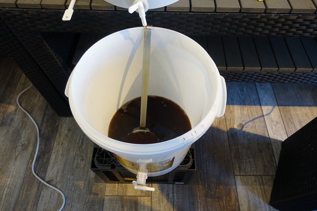 DSC05460.JPG (1.04 MiB) 12955 mal betrachtet eine schicke Idee und ein Teil der Einkocheranlage