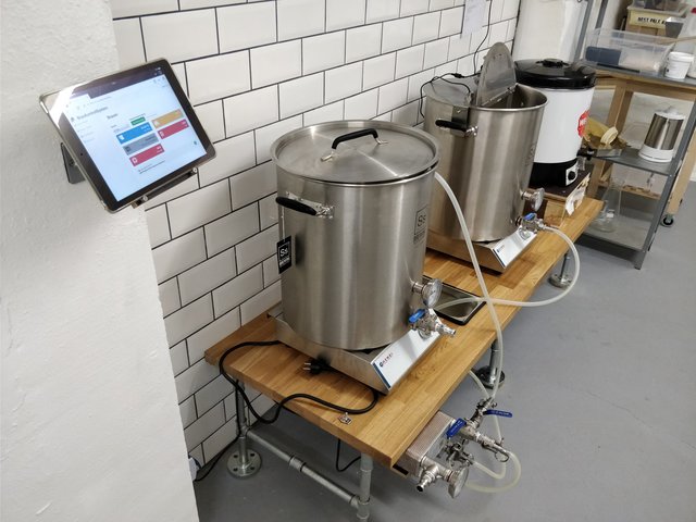 Anlage mit Steuerung
