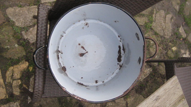 Emaille Topf 39,5 l - sehr rostig