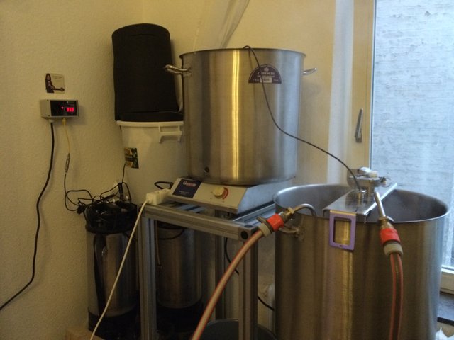 IMG_4753.JPG (1.05 MiB) 7404 mal betrachtet Und Wasser marsch. 6 min von 100°C zu 80°C.