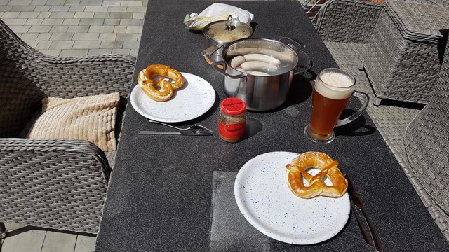 Händlmaier, was anders kommt net an die Weißwürscht