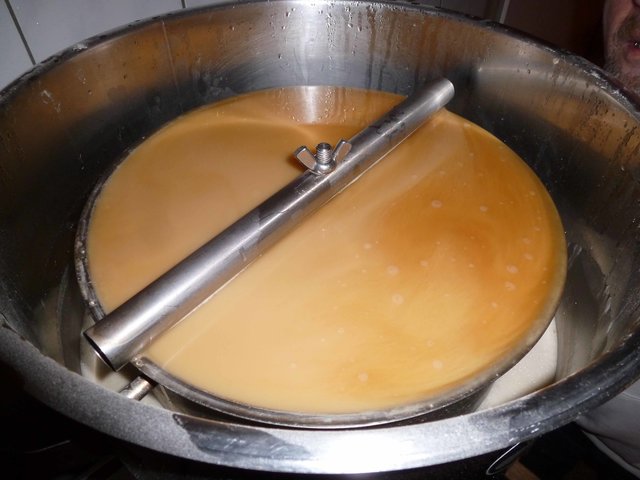 Die Maische wird gekocht.