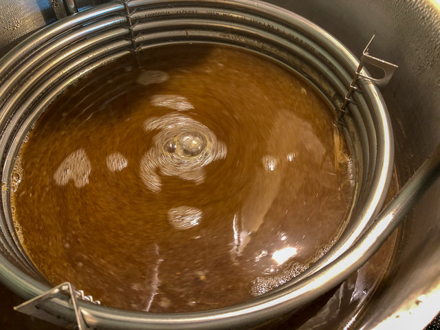 Versuch eines Whirlpools mit Kühlschlange