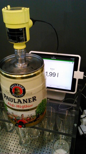 Vega_Radar.jpg (91.72 KiB) 11580 mal betrachtet Gimmick von Vega auf einer Messe ;)