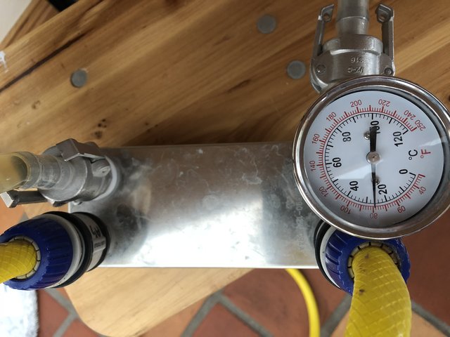 Würze kommt aus dem kleinen PWT mit ca 25°C