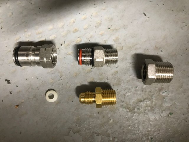 IMG_1380.jpg (129.83 KiB) 8165 mal betrachtet Teile Gasanschluß Unitank Carb Stone