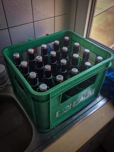 Ich habe ein Keg und eine Kiste 0,3L Flaschen abgefüllt.