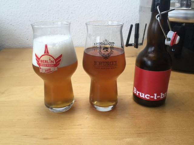 Eigentlich wollte ich zeigen wie toll klar das geklärte Bier aus dem Keg ist, aber bis dahin war das Flaschenbier genauso klar :(