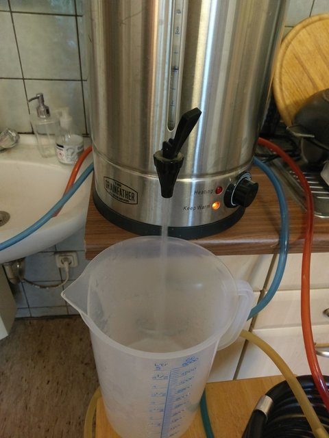 Nachgusswasser kommt