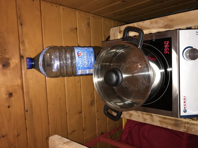 Wasser Vortags abgekocht für Stammwürze-Regulierung